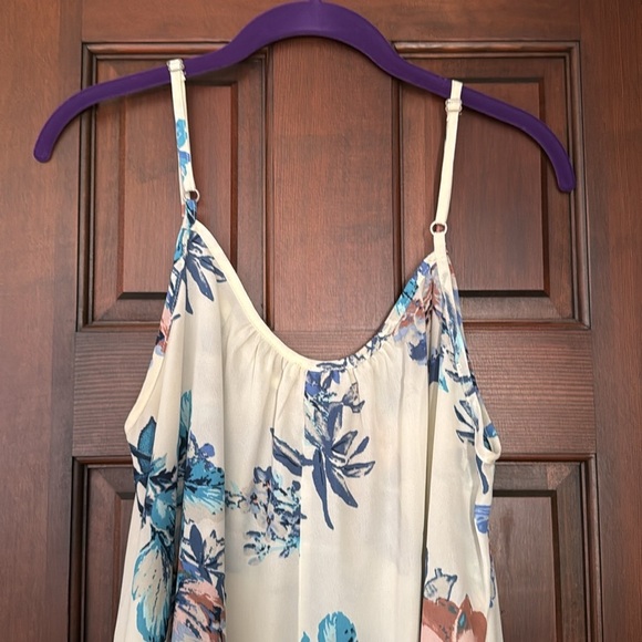 Charming Charlie Floral Camisole - Picture 8 of 9